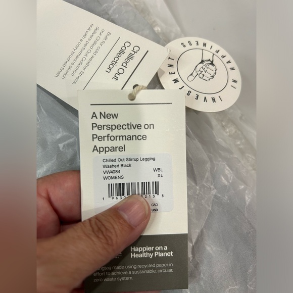 Vuori Women's XL Chilled Out Stirrup Legging Washed Black NWT Ultra High Rise - Picture 6 of 7